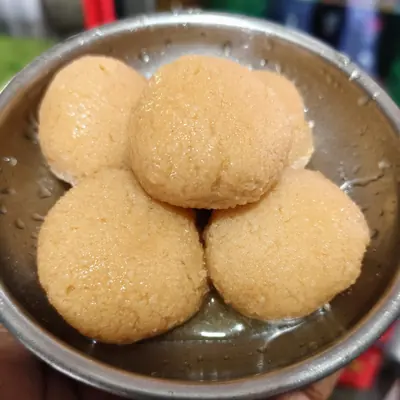 बालूशाही — हमारी दुकान की असली फोटो